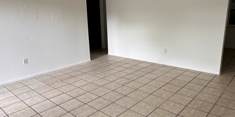 West Palm Beach Apartment: 4600 Kelmar Dr