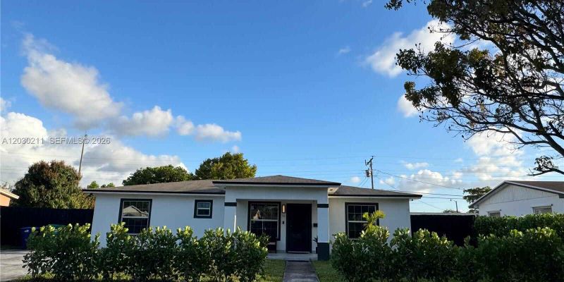 Miami House: 50 NE 209th Terrace