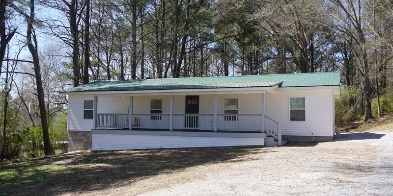 Hamilton House: 205 Harmony Way