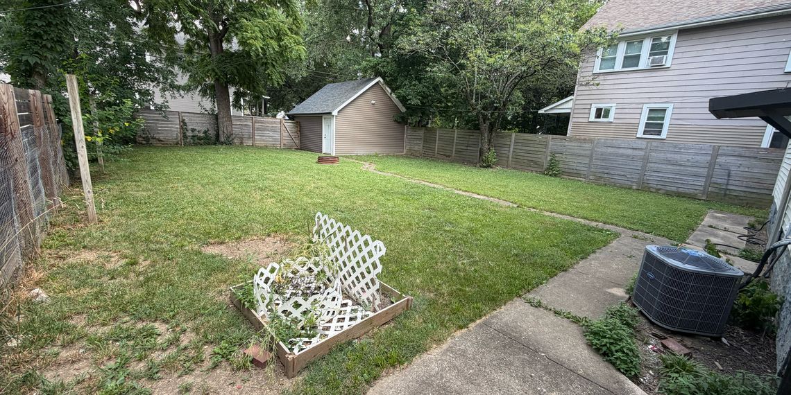1130 Wilson Ave photo 5