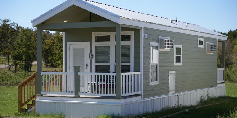 Cedar Creek House: 126 Stoney Brook Dr