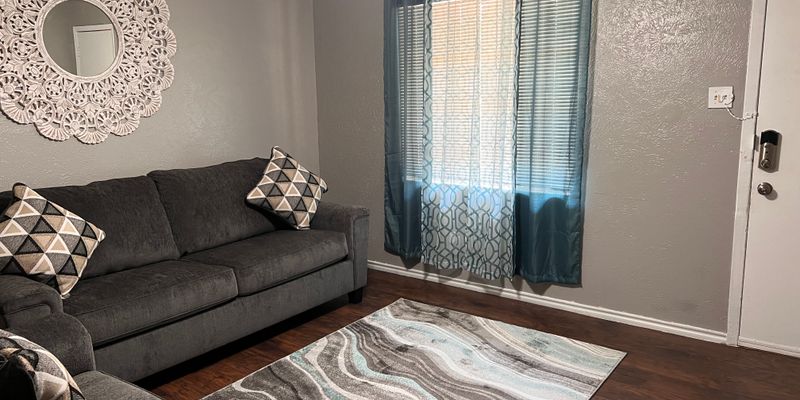 Fort Worth Apartment: 1050 W Allen Ave