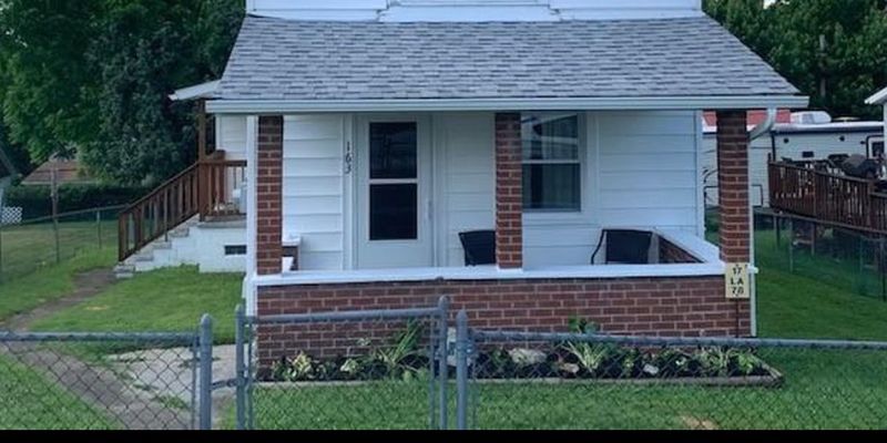 Bobtown House: 163 Larimer Ave