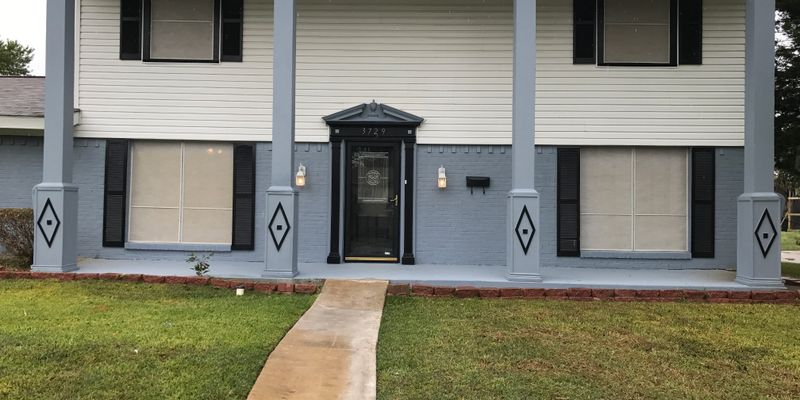 Mesquite House: 3729 Byrd Drive