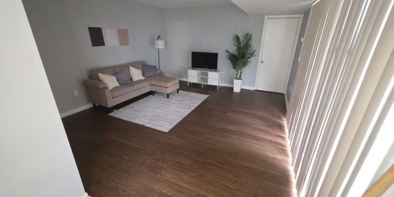Jackson Apartment: 225 W McDowell Road