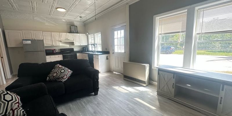 Milton Apartment: 12 Dawson St