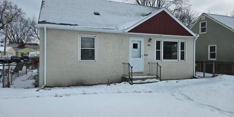 Minneapolis House: 5010 N Sheridan Ave