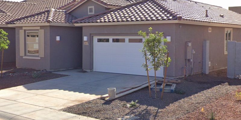 Chandler House: 3851 E Balsam Dr