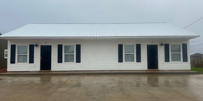 Monroe Apartment: 3399 Harvester Dr