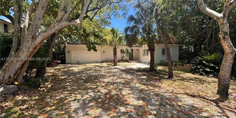 South Miami House: 5930 SW 80th St