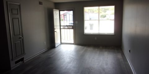 4628 Sugar Creek Dr pics (3).JPG