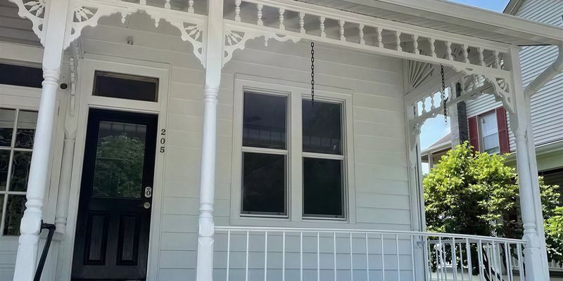 Adamstown House: 205 W Main St