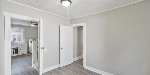 120 E Oak Street-7.jpg