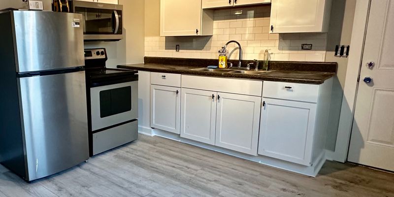 North Charleston House: 1914 Fuller St