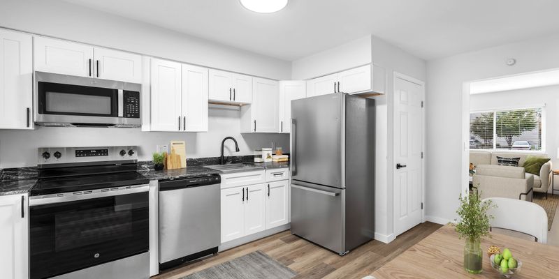 Granite City Apartment: 2710 Center Street