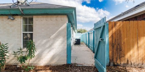1106 Lexington Cr Apt C, Edinburg-7.jpg