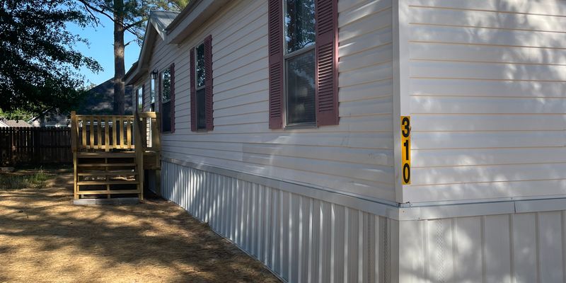 Hahira House: 310 Elizabeth St