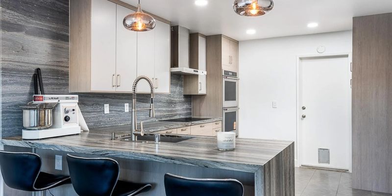 Carlsbad House: 4718 Amberwood Ct