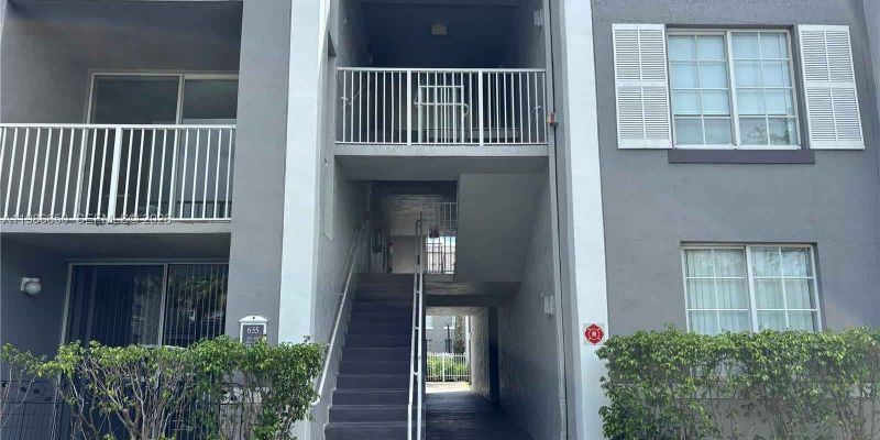 Pembroke Pines Apartment: 655 SW 111th Way