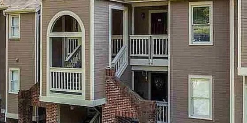 Cary House: 109 Killam Ct. Unit 2B
