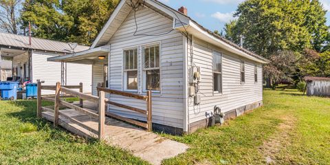 403 McKenna Street-4.jpg