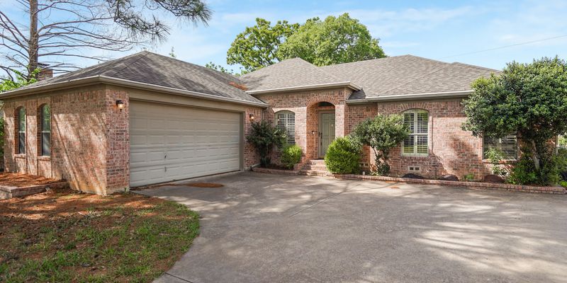 Arlington House: 4919 Saddleback Rd