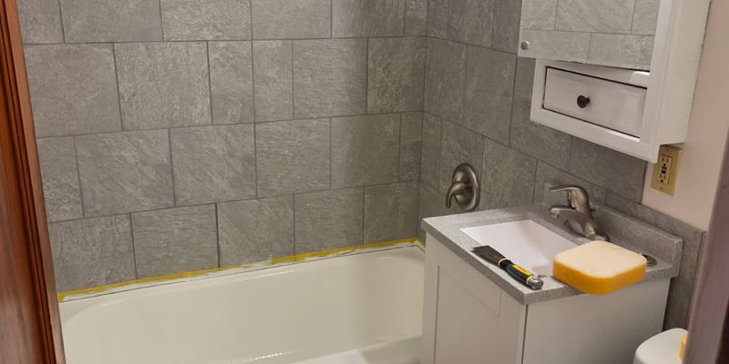 Milwaukee Apartment: 226 S 76th St