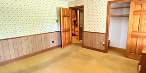 oakwood bedroom 3.jpg