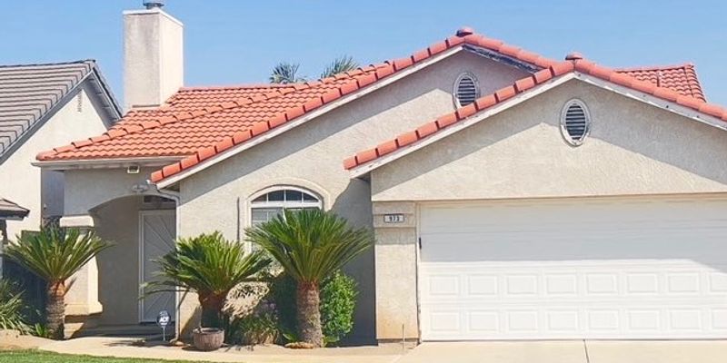 Clovis House: 973 Garland Ave