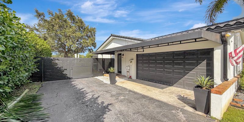 Palmetto Bay House: 7995 SW 140th Ter # 2