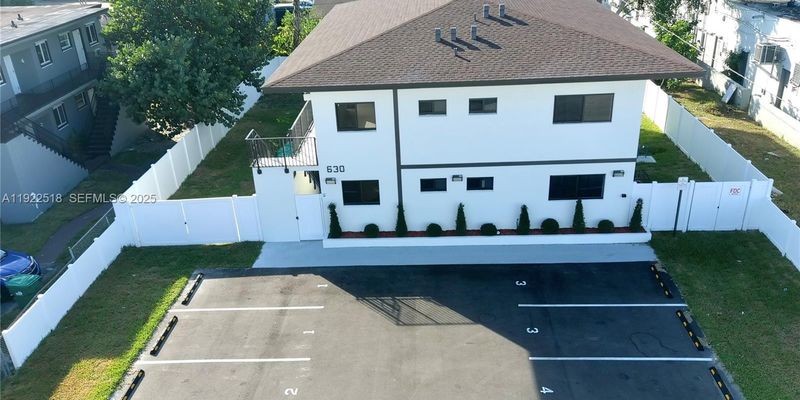 Miami Apartment: 630 NE 166th St