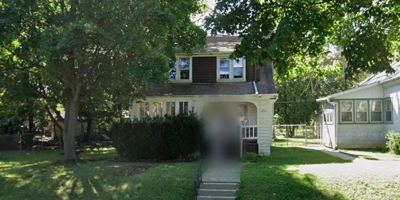 Milwaukee House: 5523 N 38th St