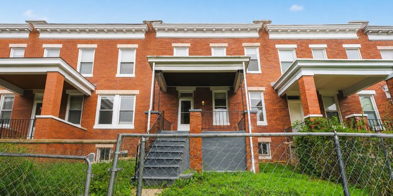 Baltimore House: 730 Linnard St