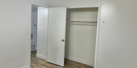 Bedroom 1.jpeg