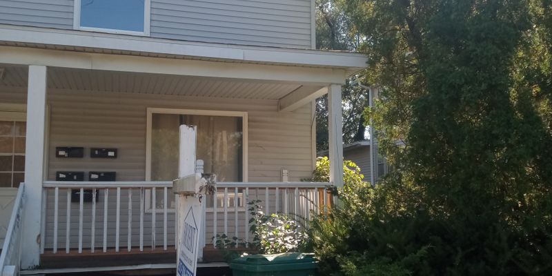 Lansing Apartment: 1016 North Capitol Avenue