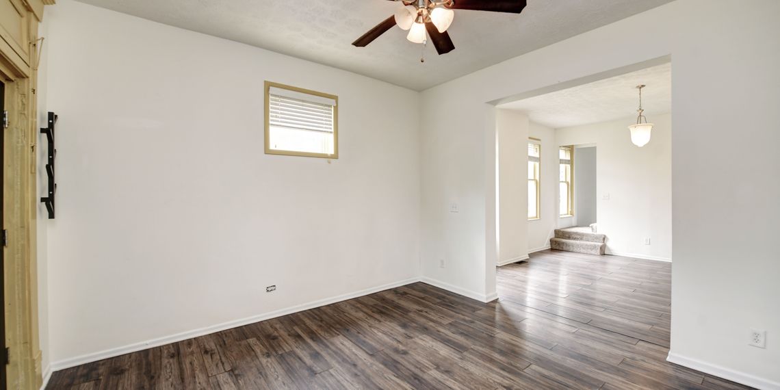 685 S Champion Ave photo 8