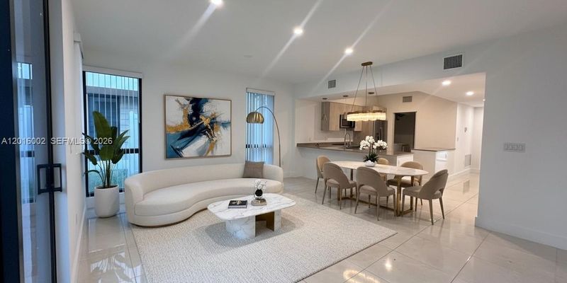Dania Beach Townhome: 5481 W Oak Wy