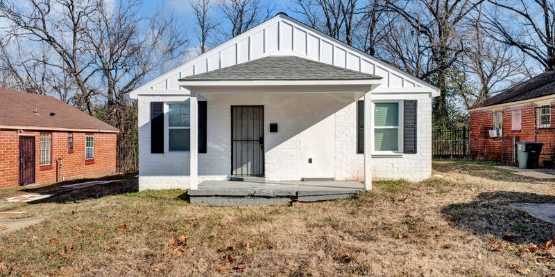 Memphis House: 1630 S Orleans St