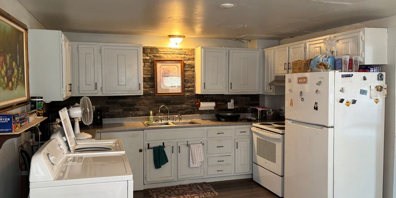 Saranac Apartment: 47 Bouck St