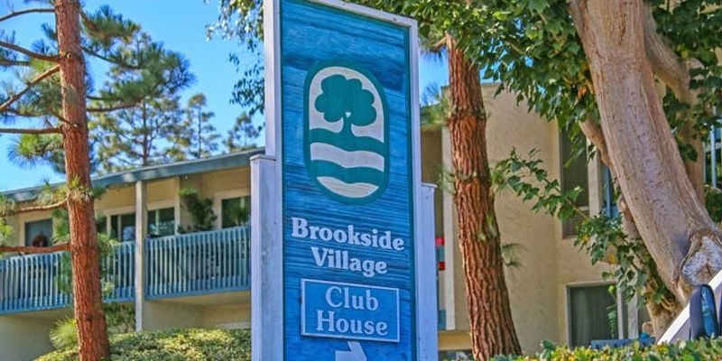 Redondo Beach Condo: 615 S Prospect Ave