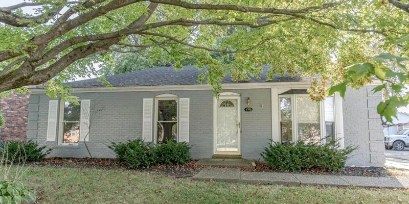 Louisville House: 6701 El Rancho Rd