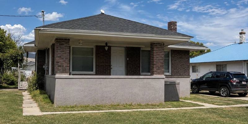 RICHFIELD House: 137 E CENTER ST