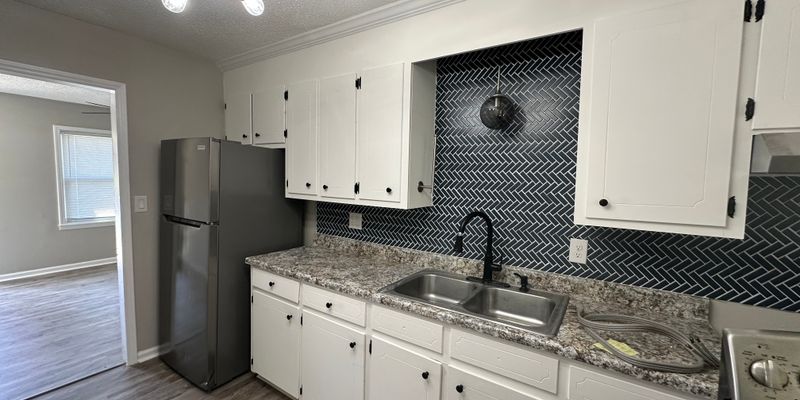 Cherryville House: 107-A Sador Street