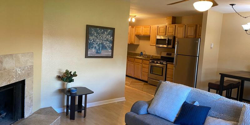Anchorage Multiplex: 5917 Prosperity Dr