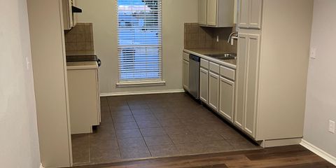 kitchen paint.jpg