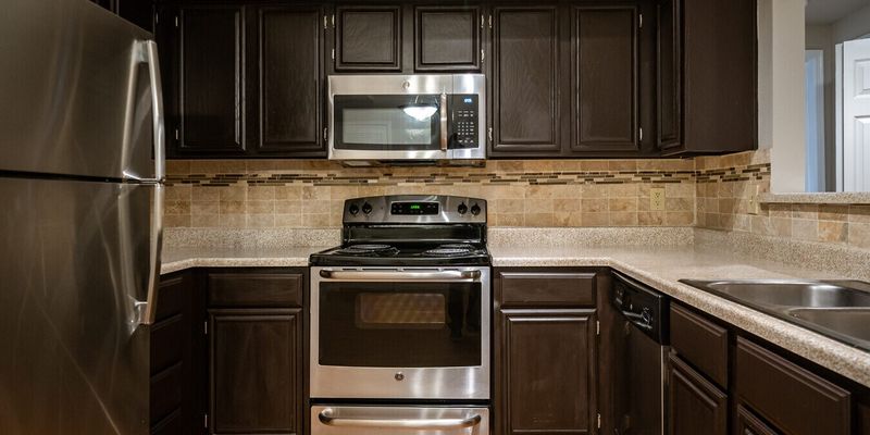 Houston Apartment: 3133 Buffalo Speedway