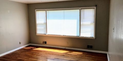 LivingRoom1.jpg