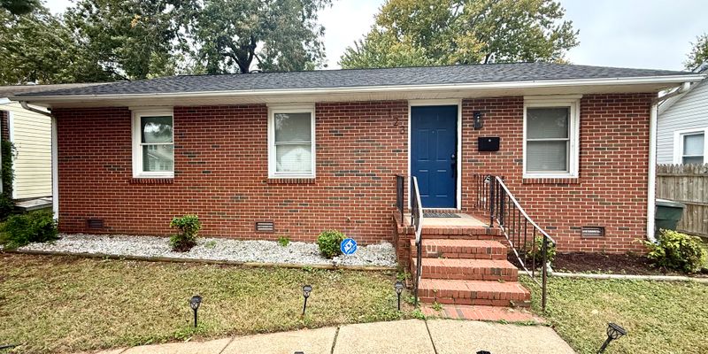 Newport News House: 123 Poplar Ave