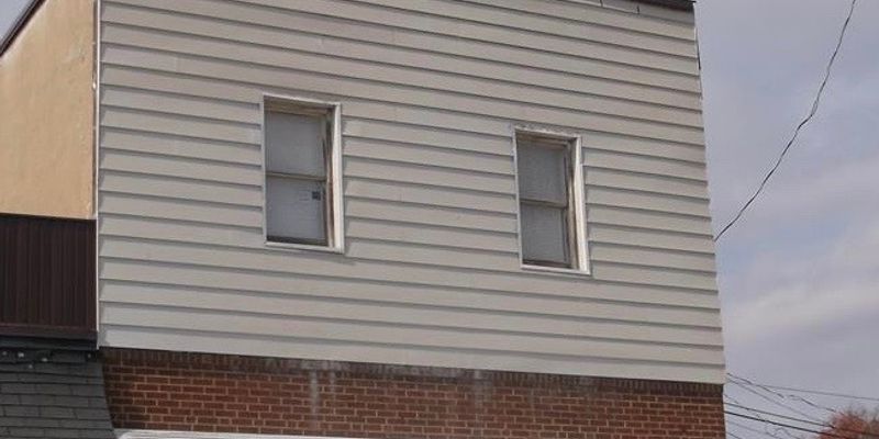 Veedersburg Apartment: 110 N Main St
