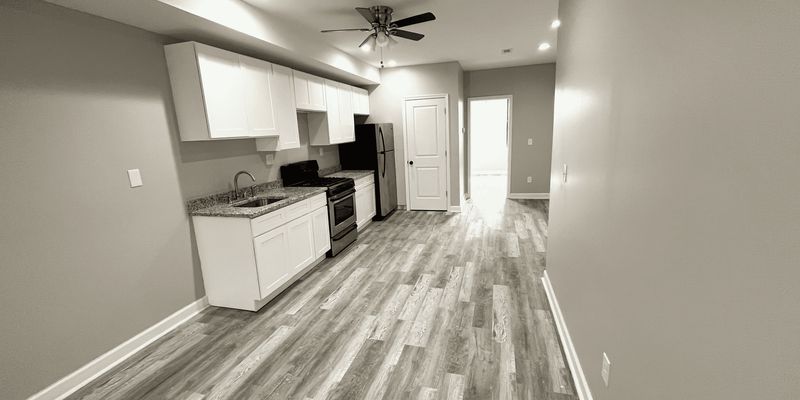 Baltimore Apartment: 200 E 22nd St